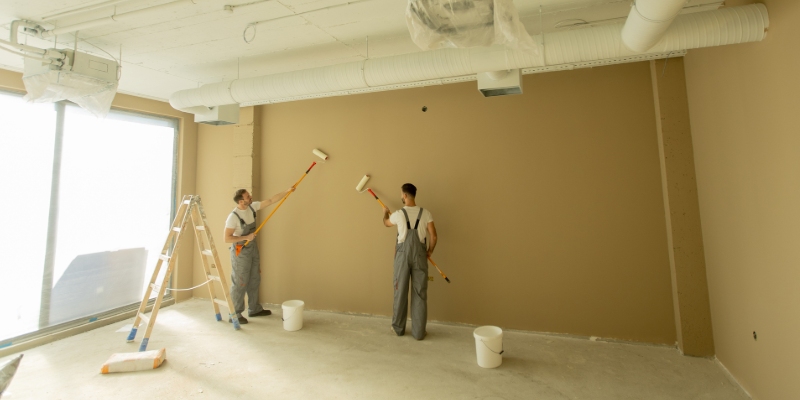 4 Questions to Ask Before Hiring a Commercial Painter